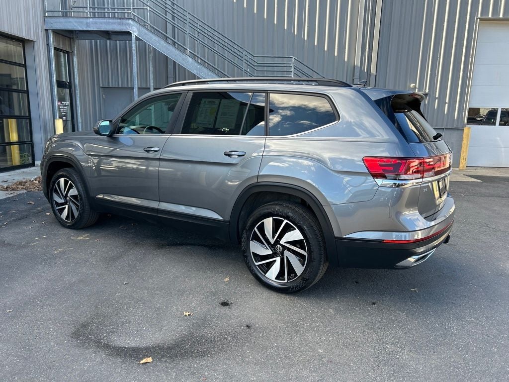 2025 Volkswagen Atlas 2.0T SE w/Technology