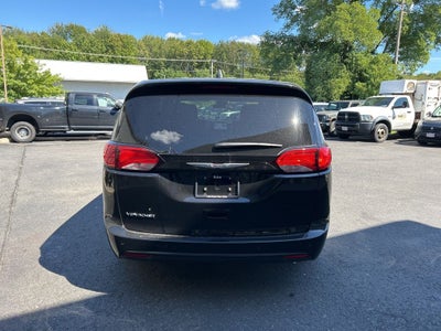 2026 Chrysler Voyager LX