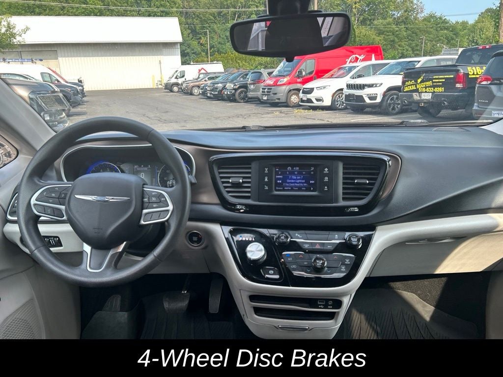 2017 Chrysler Pacifica Touring