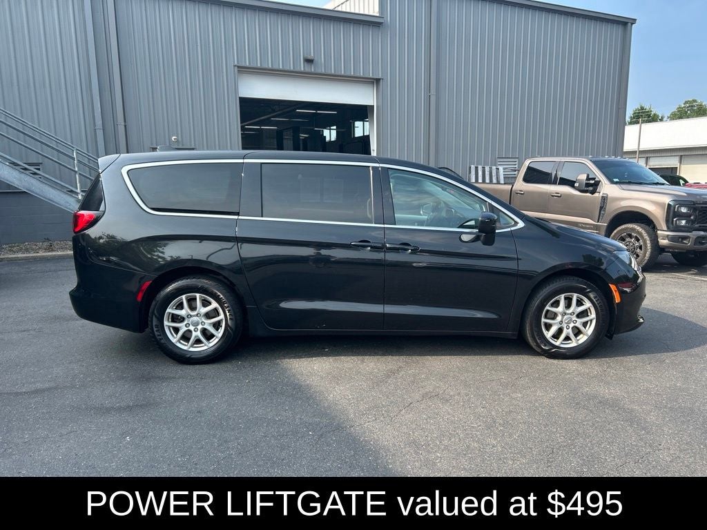 Used 2017 Chrysler Pacifica Touring with VIN 2C4RC1DG3HR578445 for sale in Northampton, MA