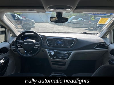 2020 Chrysler Pacifica Touring