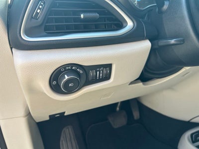 2020 Chrysler Pacifica Touring