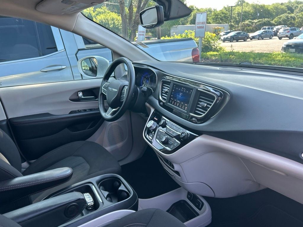 2020 Chrysler Pacifica Touring