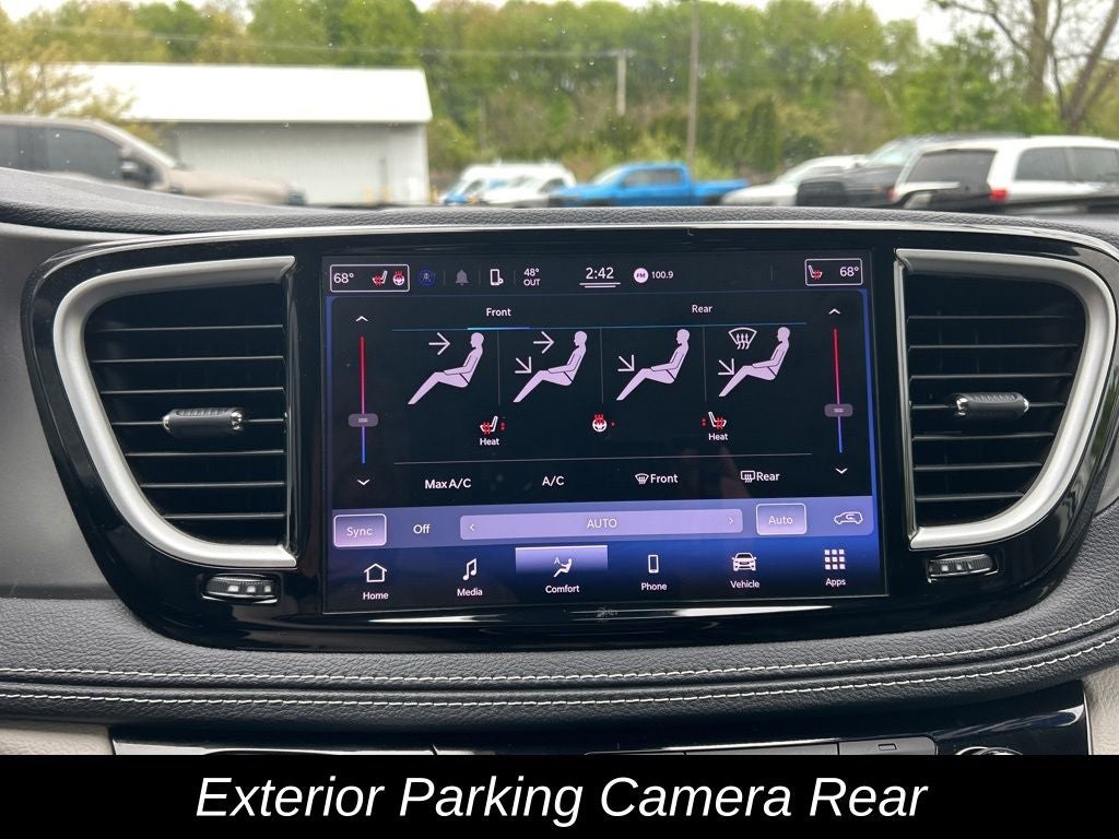 2022 Chrysler Pacifica Hybrid Touring L