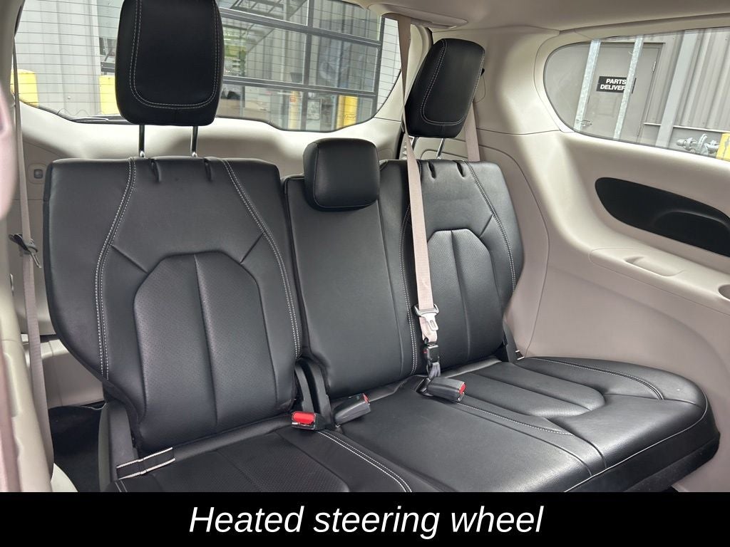 2022 Chrysler Pacifica Hybrid Touring L