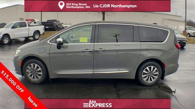 2023 Chrysler Pacifica Hybrid Limited Northampton MA | Springfield Amherst  Holyoke Massachusetts 2C4RC1S7XPR506515