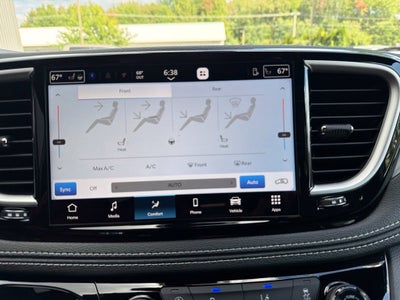 2027 Chrysler Pacifica Select