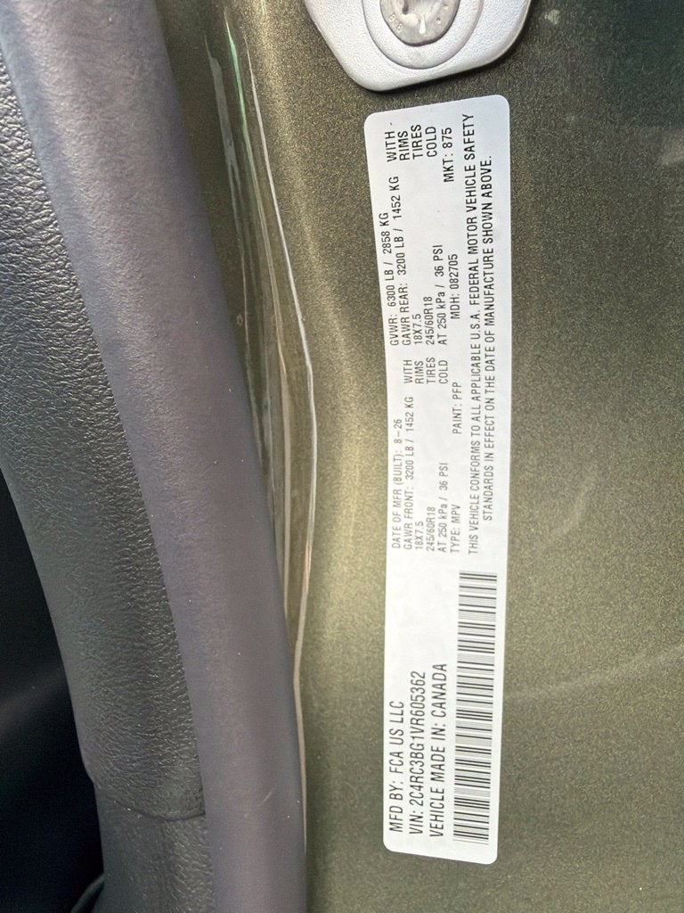 2027 Chrysler Pacifica Select