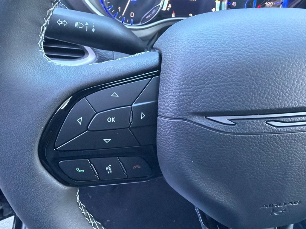 2027 Chrysler Pacifica Limited