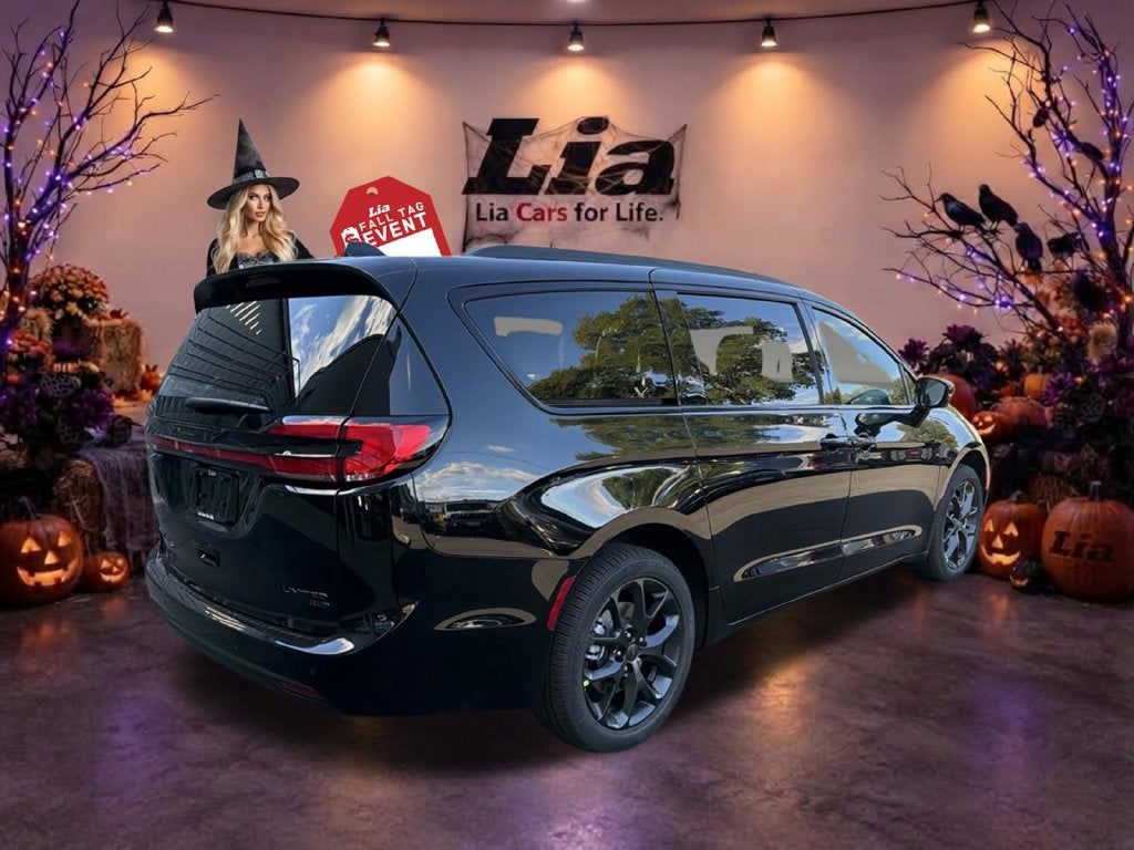 2027 Chrysler Pacifica Limited