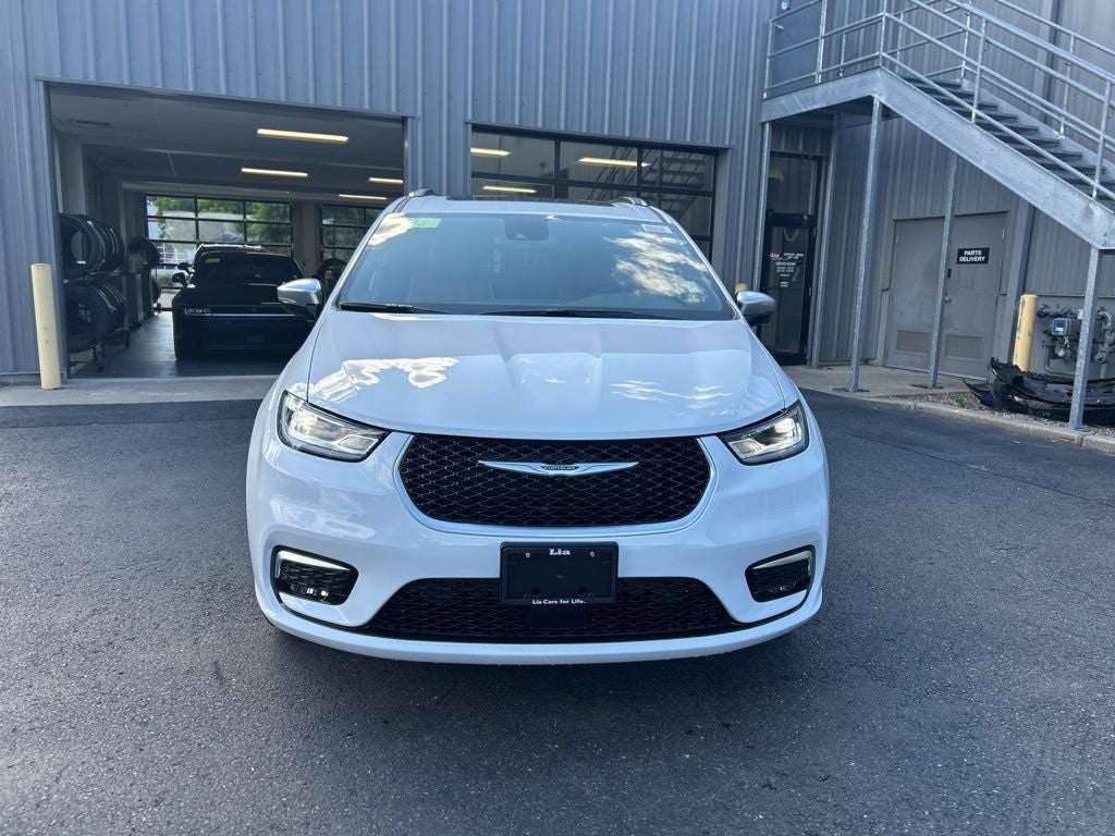 2026 Chrysler Pacifica Pinnacle