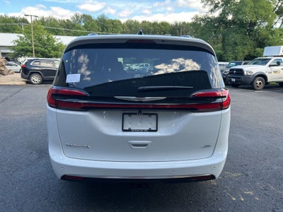 2026 Chrysler Pacifica Pinnacle