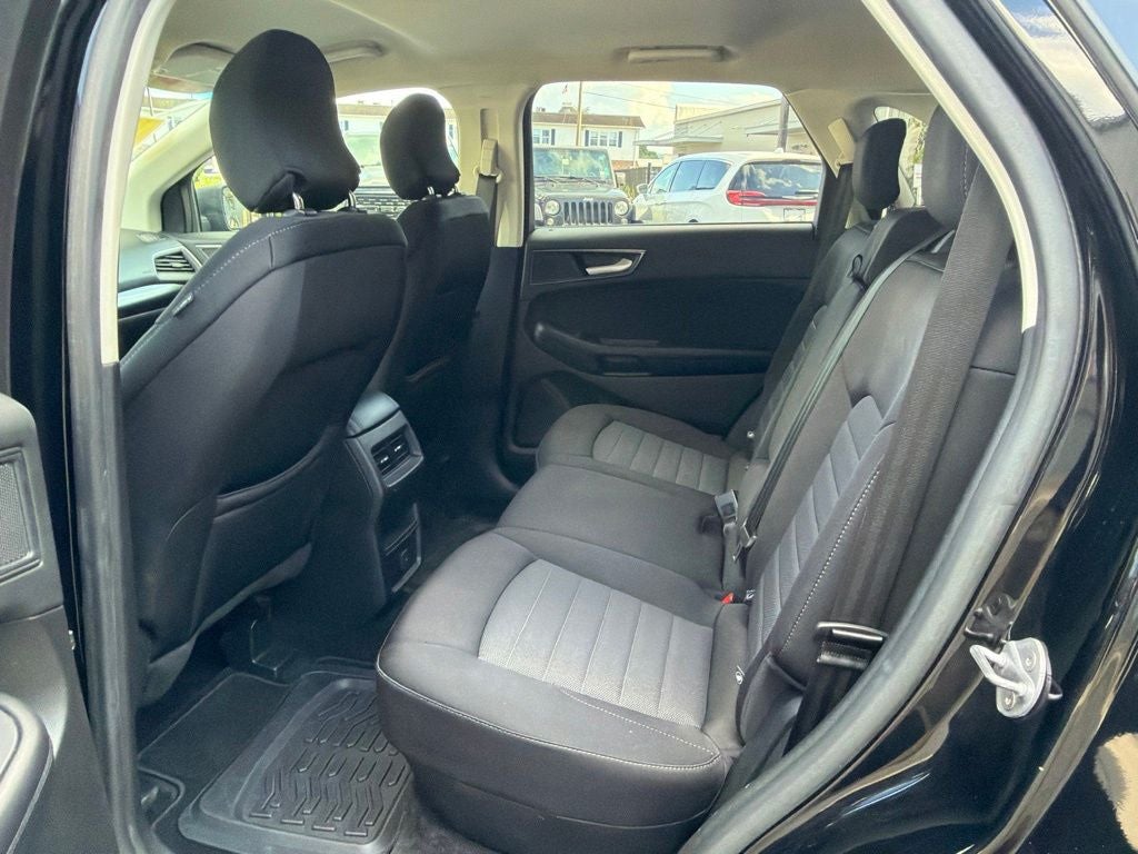 2018 Ford Edge SE