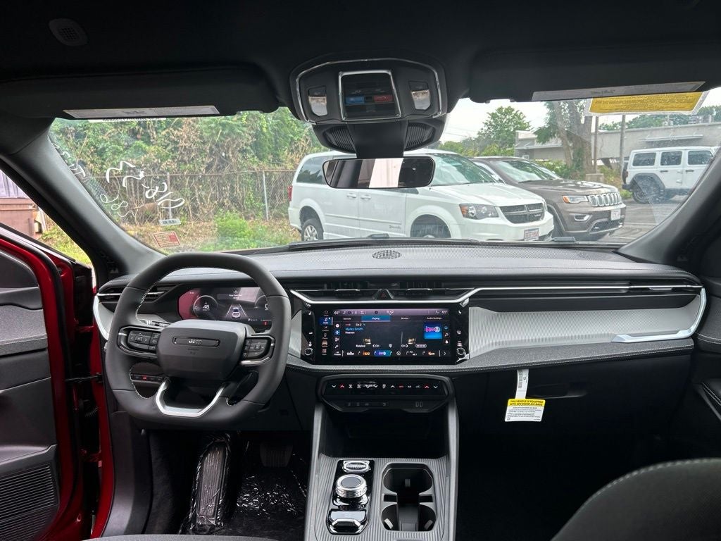 2026 Jeep Cherokee Laredo