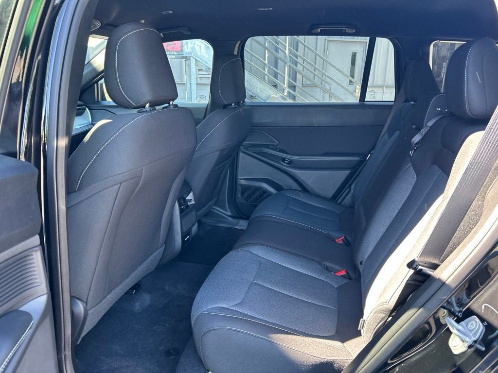 2026 Jeep Cherokee Laredo