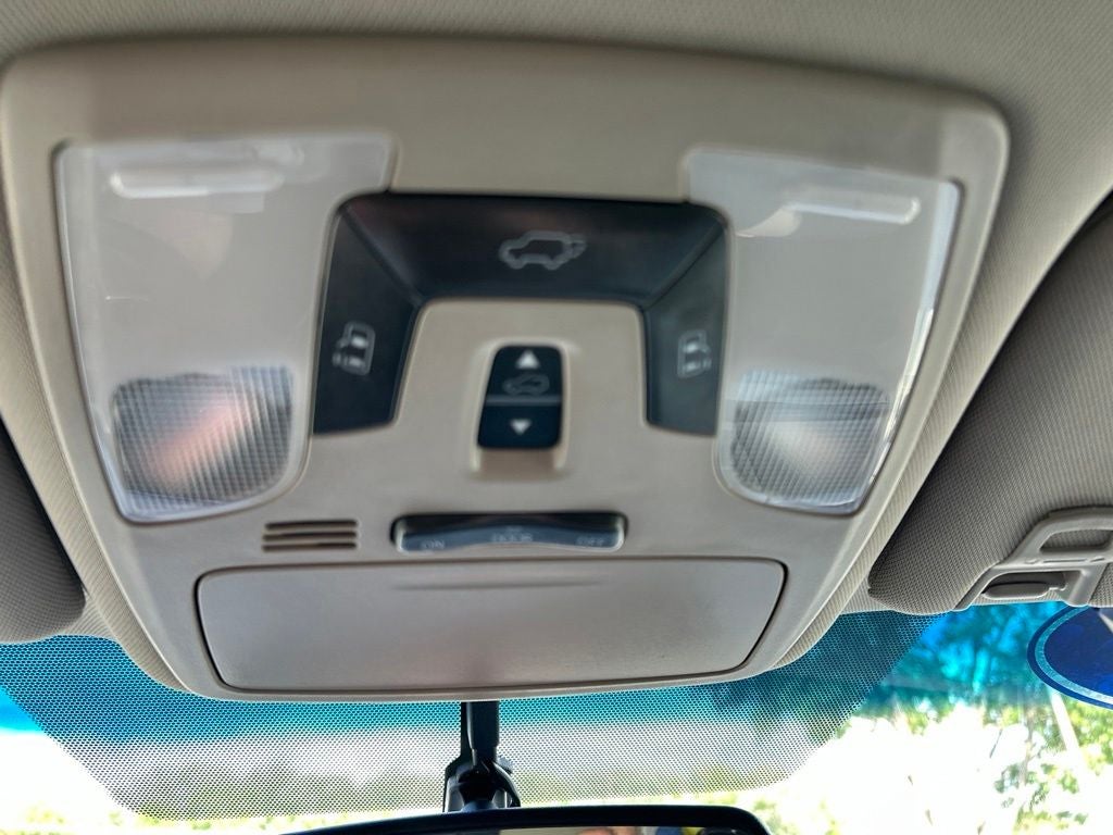 2017 Toyota Sienna XLE Premium 8 Passenger