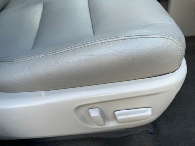 2017 Toyota Sienna XLE Premium 8 Passenger