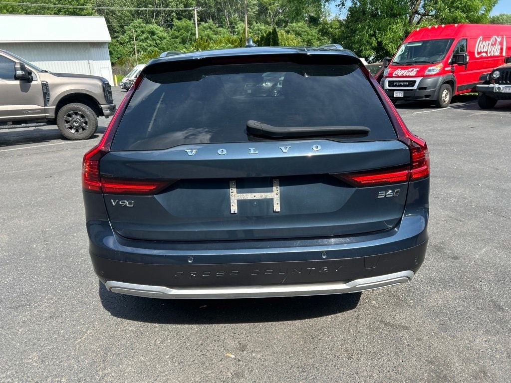 2024 Volvo V90 Cross Country B6