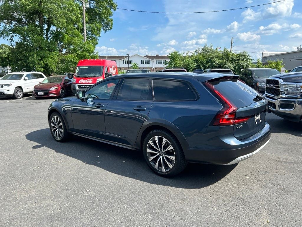 2024 Volvo V90 Cross Country B6