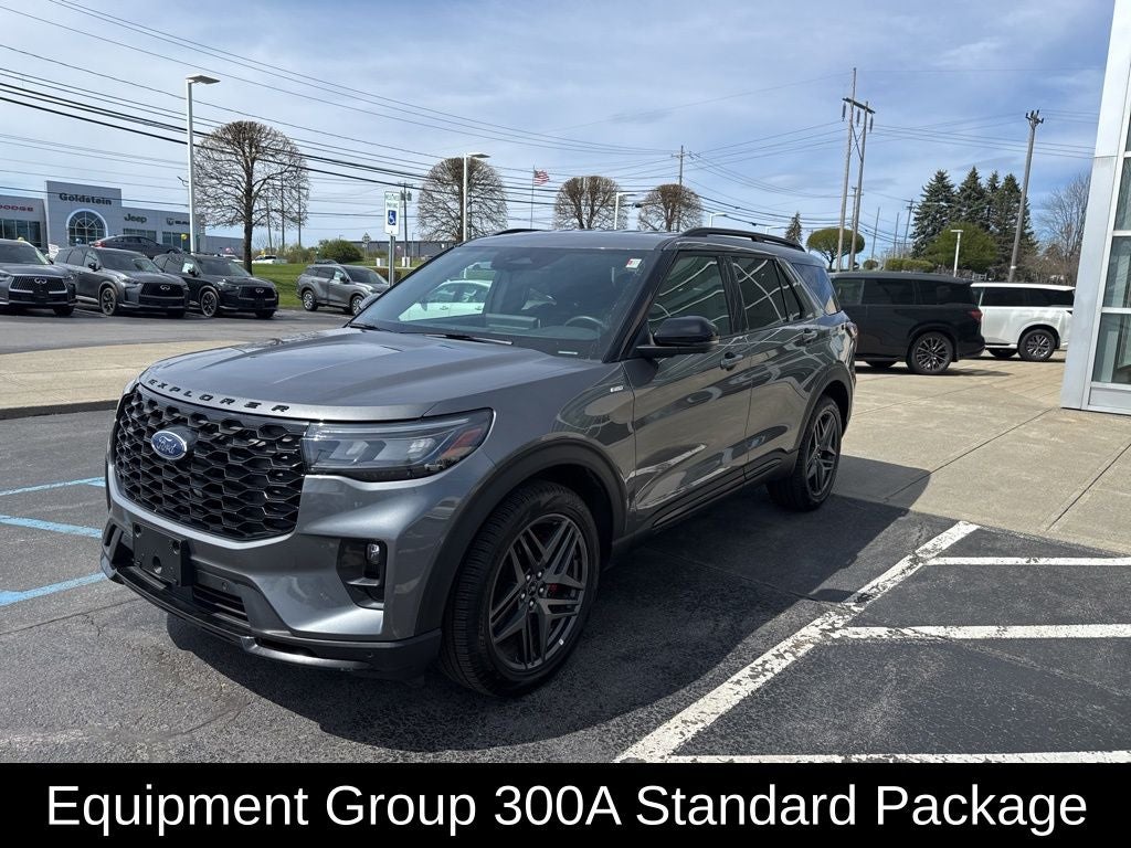 2025 Ford Explorer ST-Line