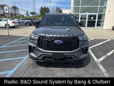 2025 Ford Explorer ST-Line