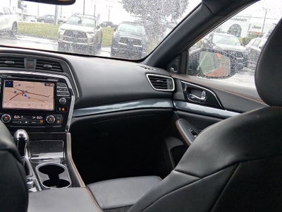 2019 Nissan Maxima SR