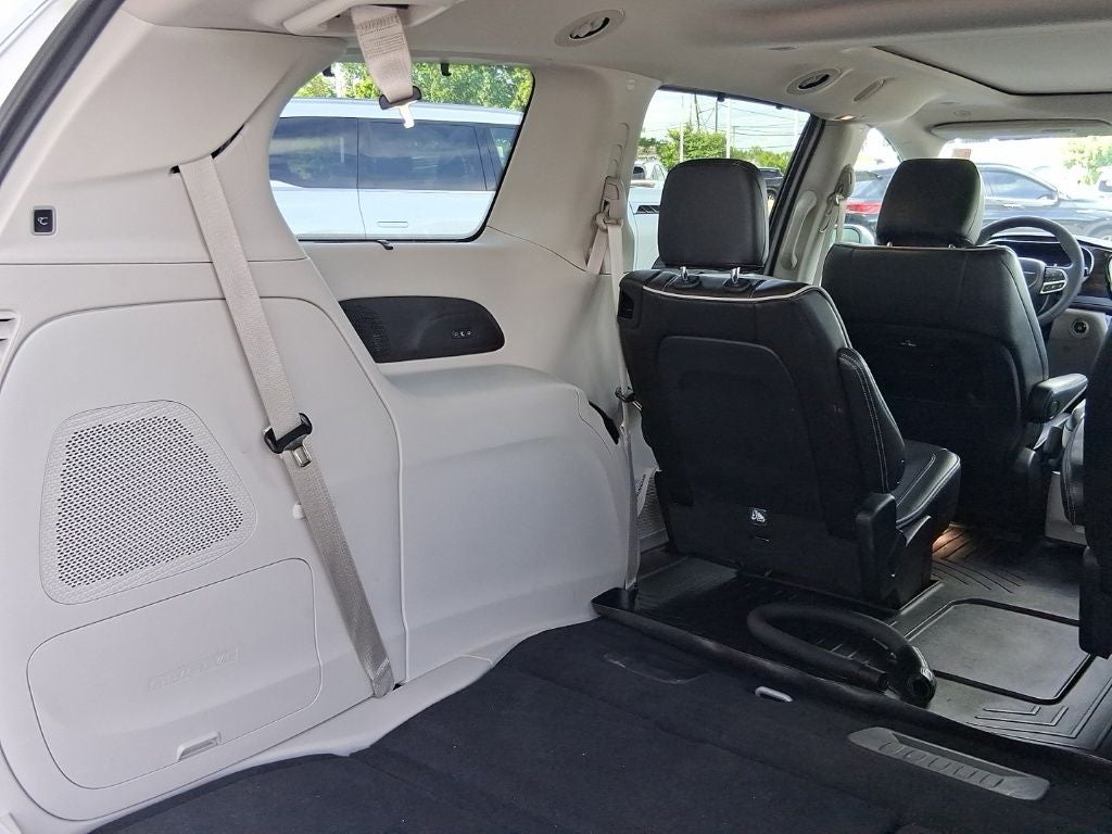 2022 Chrysler Pacifica Limited