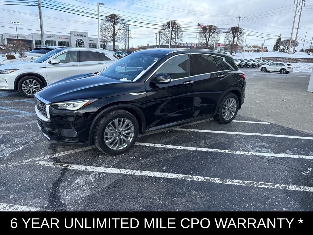 2023 INFINITI QX50 LUXE