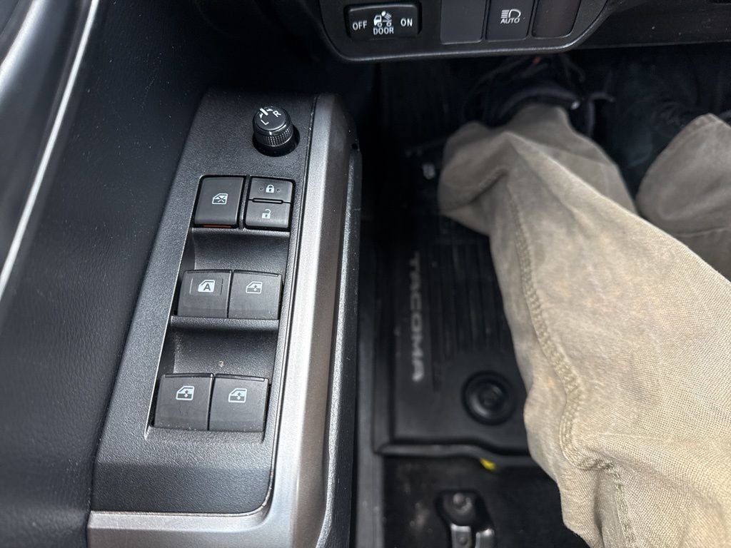 2019 Toyota Tacoma SR5 V6