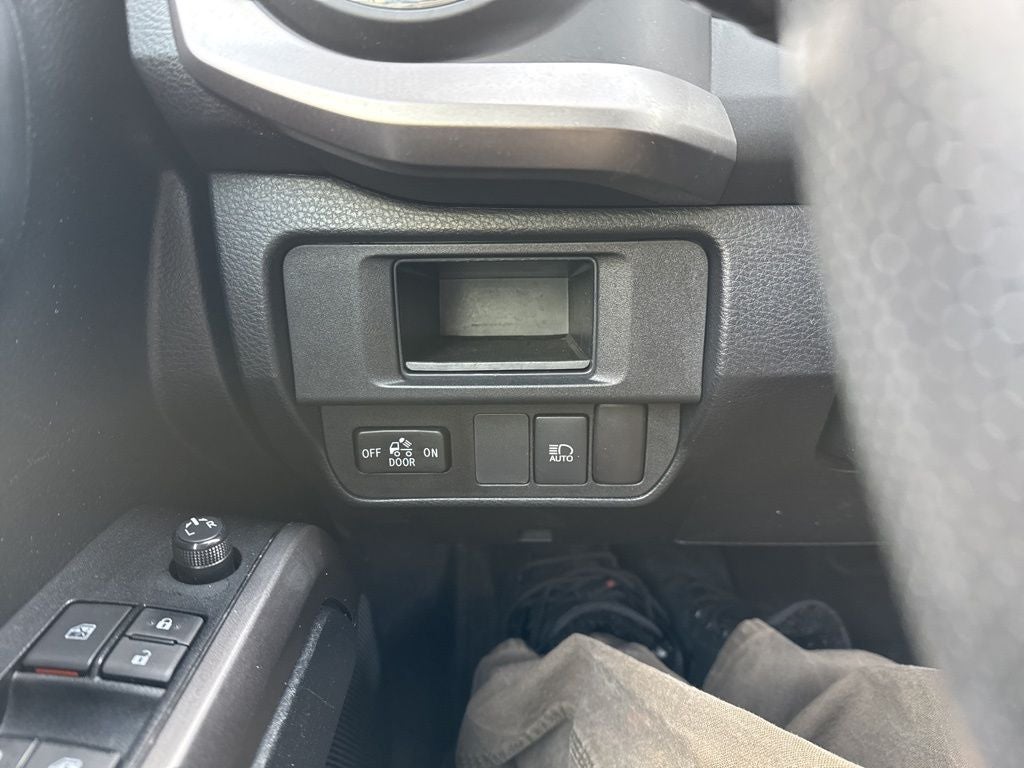 2019 Toyota Tacoma SR5 V6