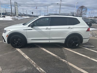 2024 Volkswagen Tiguan 2.0T SE R-Line Black