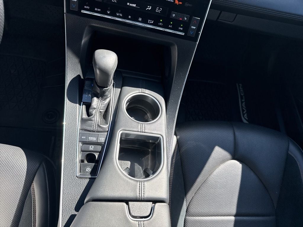 2019 Toyota Avalon Touring