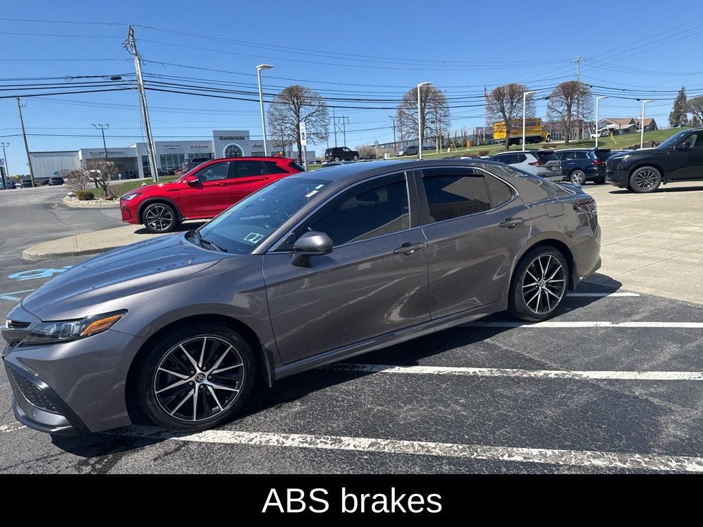 2021 Toyota Camry SE