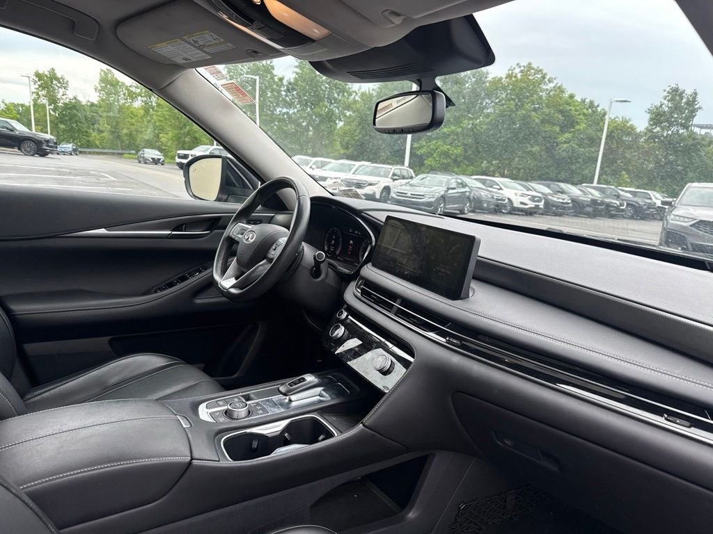 2022 INFINITI QX60 LUXE