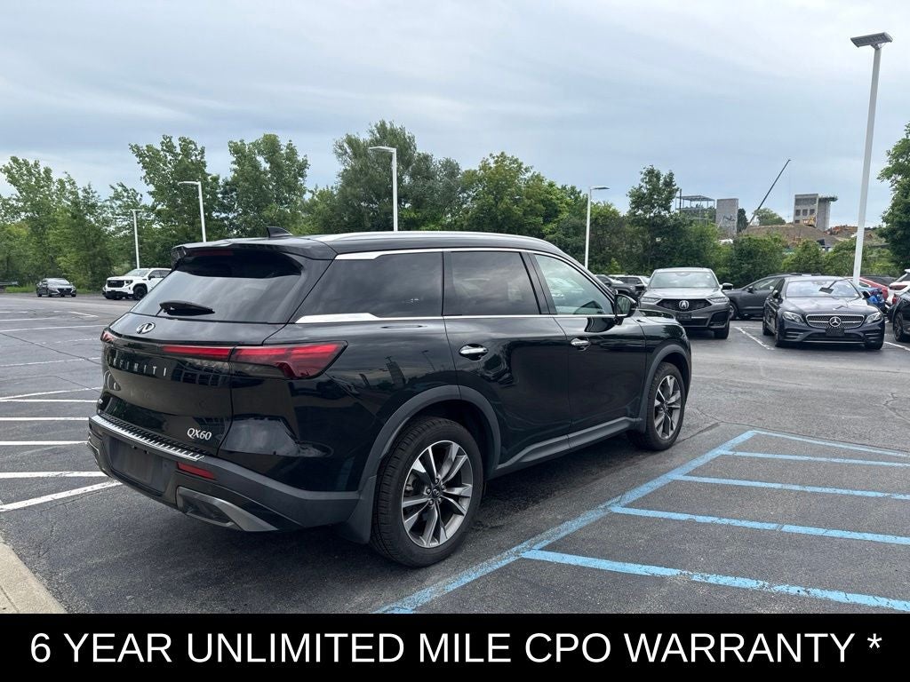 2022 INFINITI QX60 LUXE