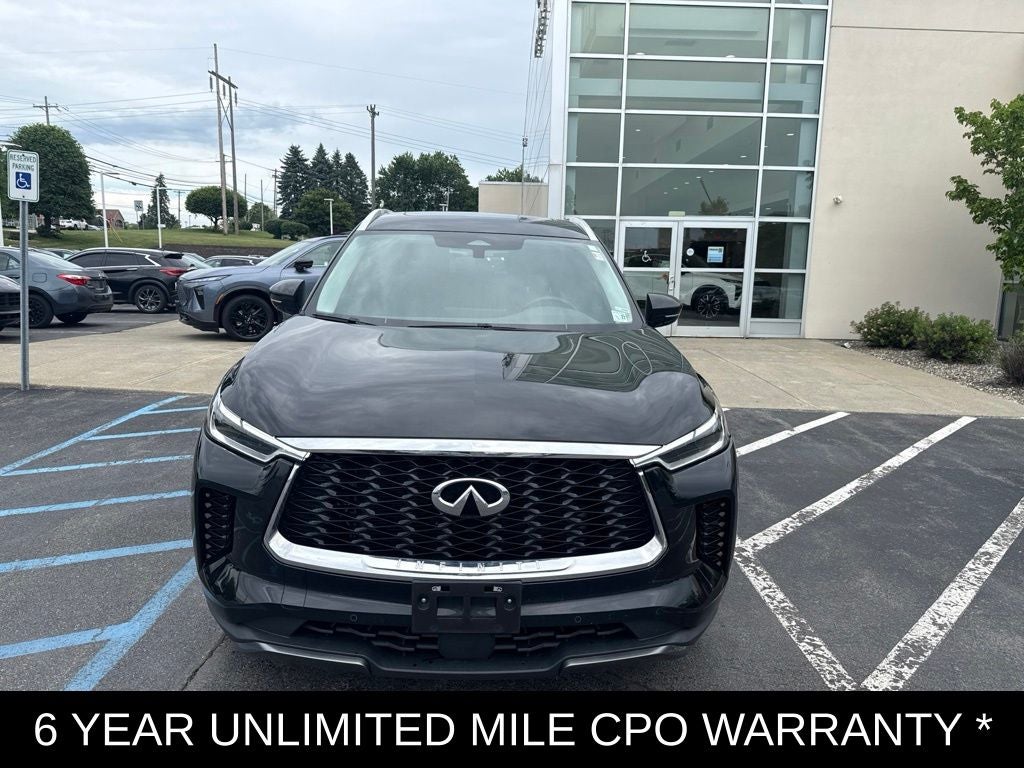 2022 INFINITI QX60 LUXE