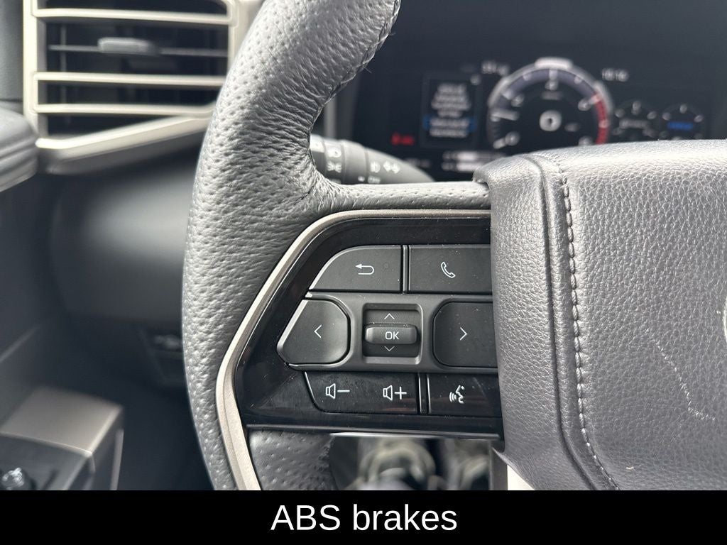 2024 Toyota Sequoia SR5