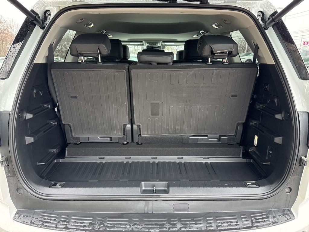 2024 Toyota Sequoia SR5