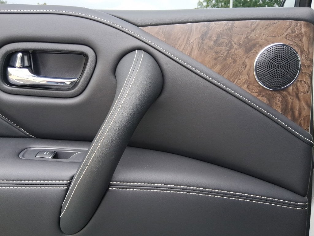 2023 INFINITI QX80 Premium Select ***CERTIFIED***