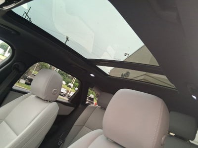 2026 Land Rover Range Rover Velar Dynamic SE
