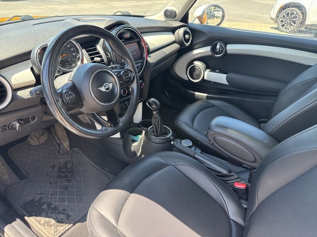 2016 MINI Cooper Base
