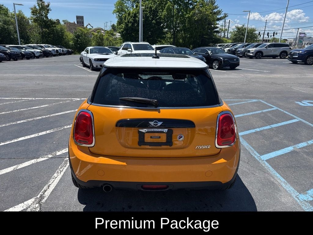 2016 MINI Cooper Base