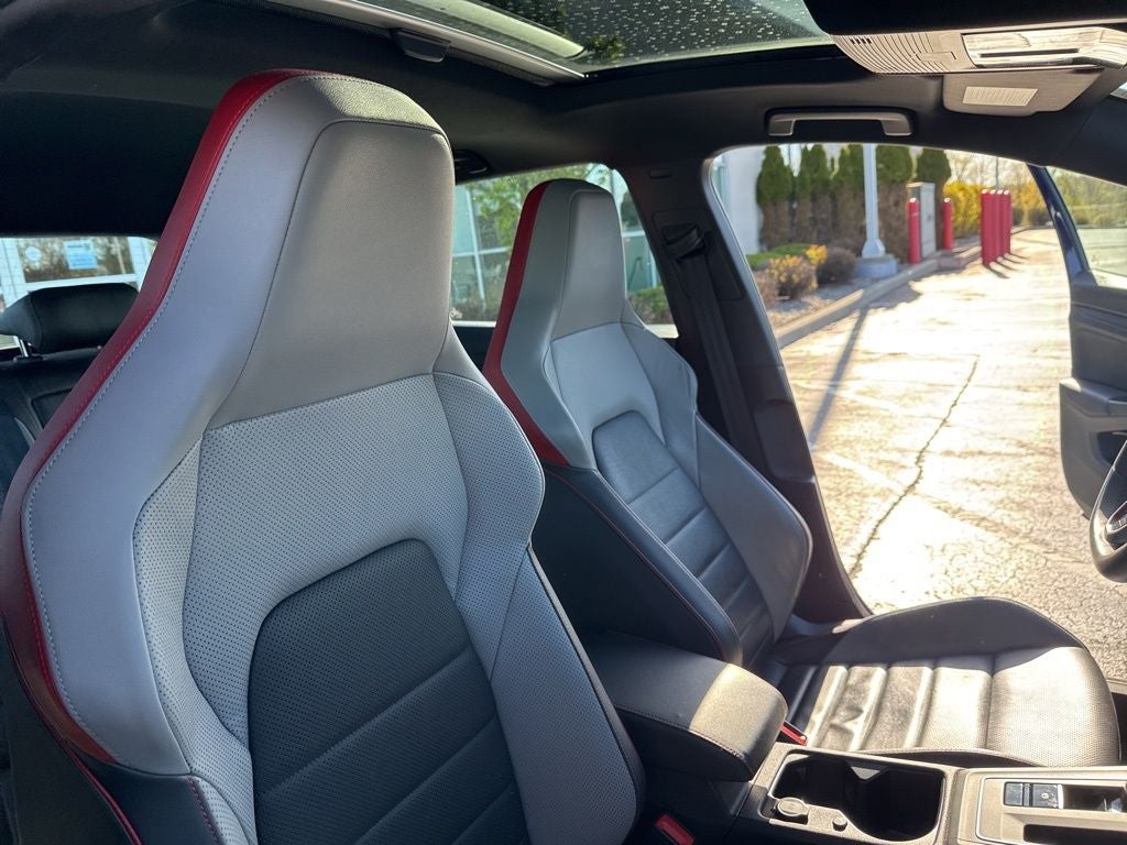 2022 Volkswagen Golf GTI Autobahn