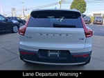 2021 Volvo XC40 Momentum