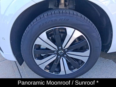 2025 Volvo XC60 Plug-In Hybrid T8 Plus