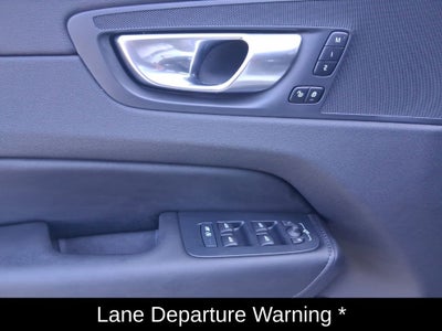 2025 Volvo XC60 Plug-In Hybrid T8 Plus