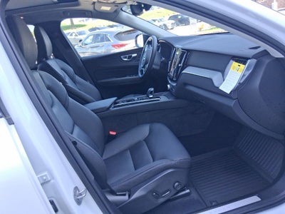 2025 Volvo XC60 Plug-In Hybrid T8 Plus