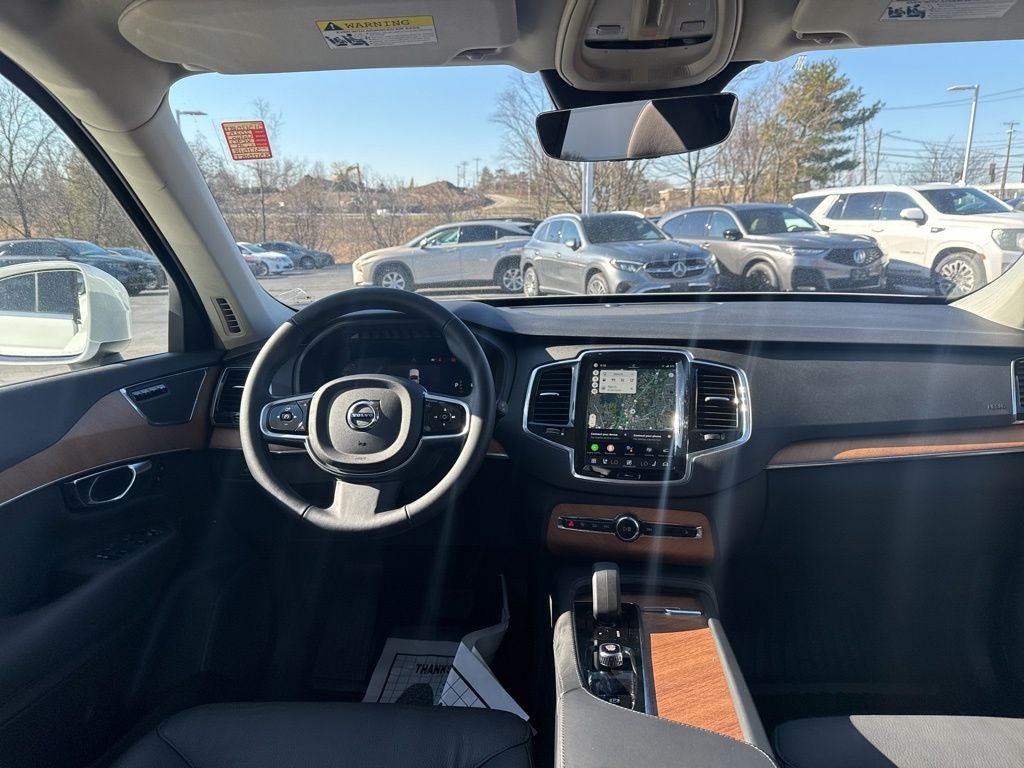 2025 Volvo XC90 B5 Plus