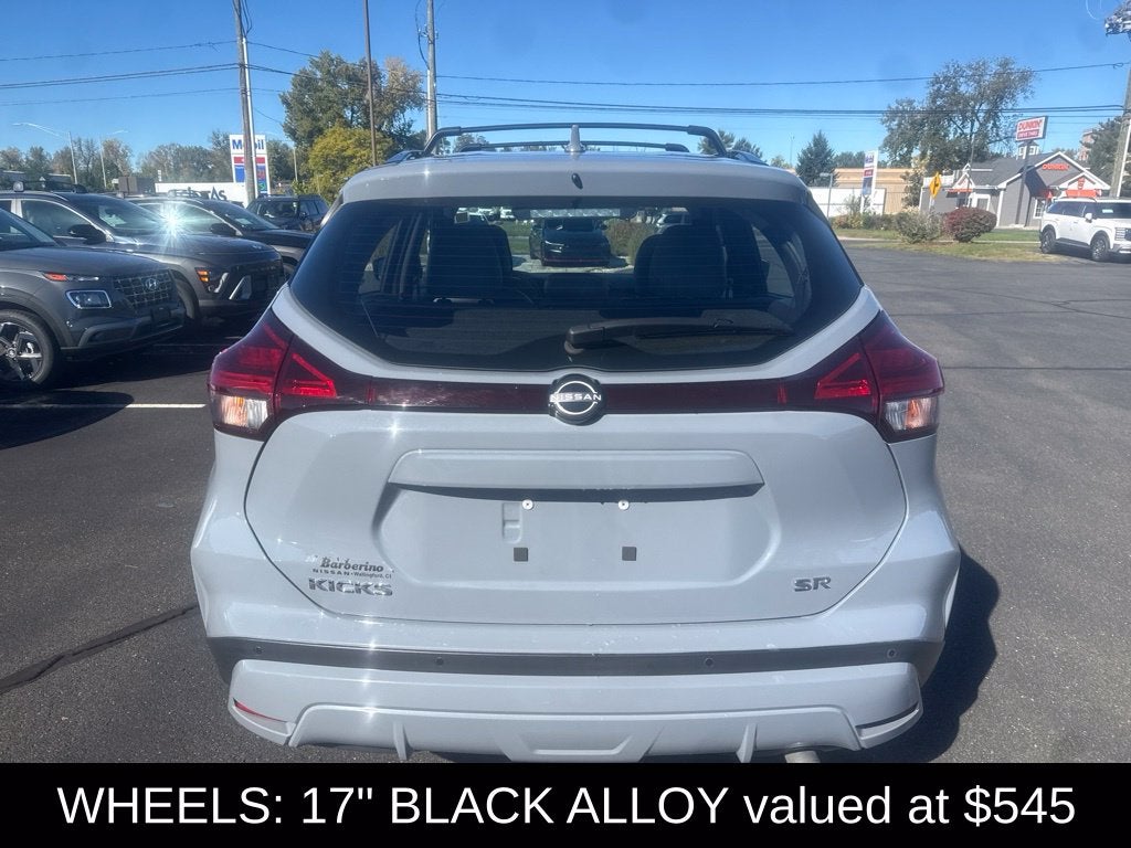 2024 Nissan Kicks SR