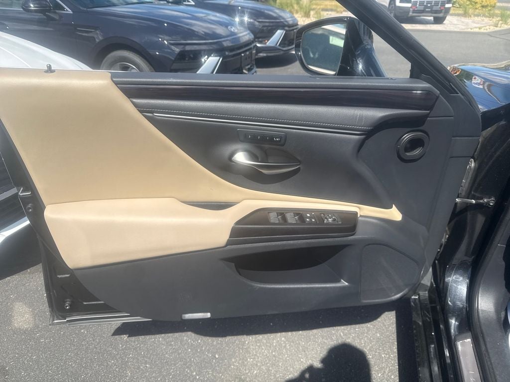 2019 Lexus ES 350